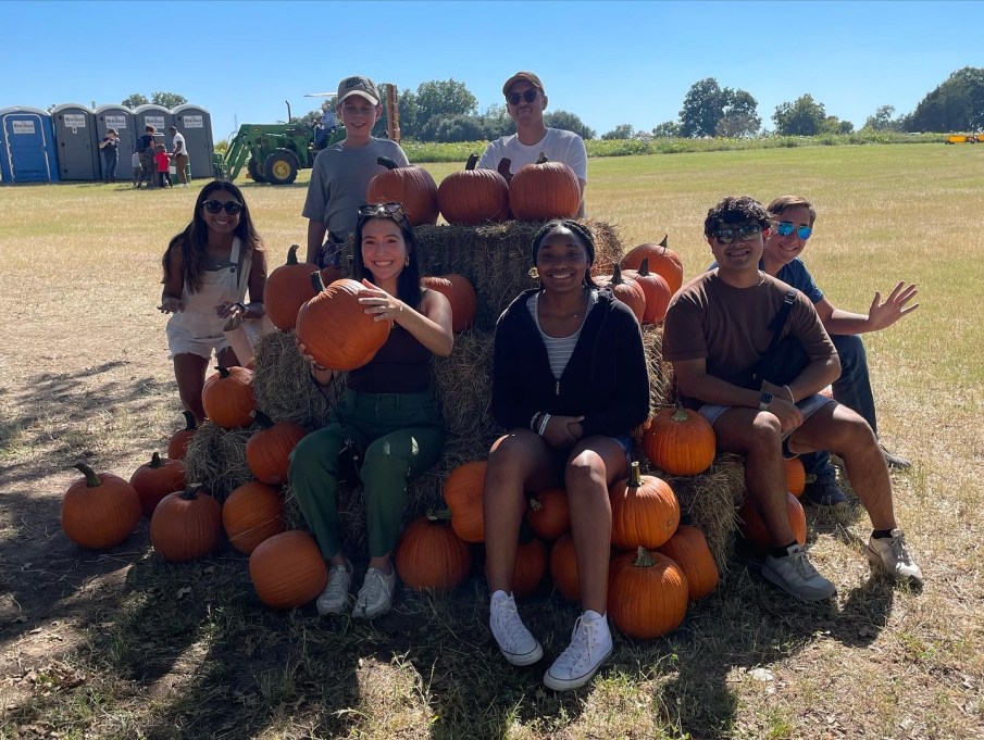 40A43E9A-5A47-4986-874F-57066D705281